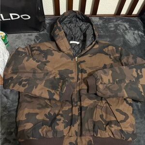 Mnml Cropped Camouflage Hooded Jacket